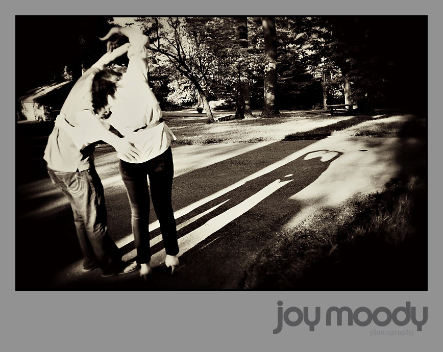 Joy Moody, Ridley Creek Park engagement photos